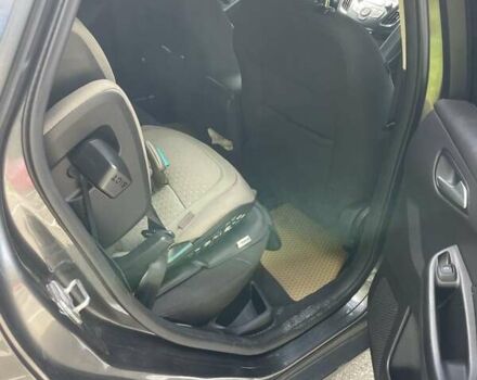 Серый Форд Фокус, объемом двигателя 2 л и пробегом 136 тыс. км за 8000 $, фото 16 на Automoto.ua