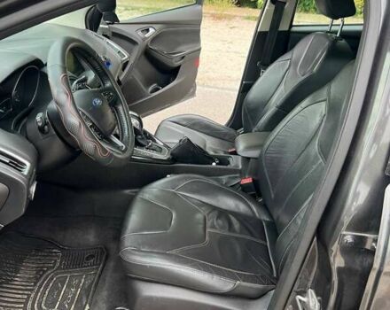Сірий Форд Фокус, об'ємом двигуна 2 л та пробігом 150 тис. км за 8799 $, фото 7 на Automoto.ua