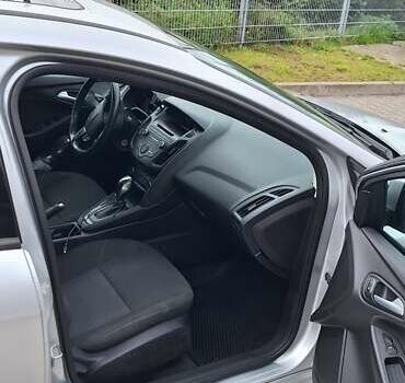 Сірий Форд Фокус, об'ємом двигуна 2 л та пробігом 177 тис. км за 6500 $, фото 5 на Automoto.ua