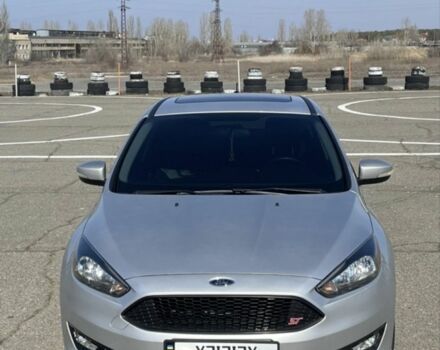 Серый Форд Фокус, объемом двигателя 2 л и пробегом 195 тыс. км за 8500 $, фото 1 на Automoto.ua
