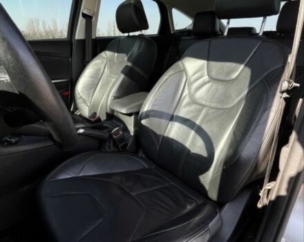 Серый Форд Фокус, объемом двигателя 2 л и пробегом 195 тыс. км за 8500 $, фото 12 на Automoto.ua