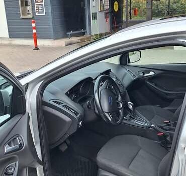 Сірий Форд Фокус, об'ємом двигуна 2 л та пробігом 177 тис. км за 6500 $, фото 2 на Automoto.ua
