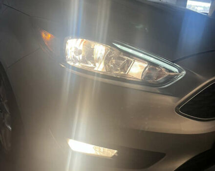 Сірий Форд Фокус, об'ємом двигуна 2 л та пробігом 141 тис. км за 9000 $, фото 39 на Automoto.ua