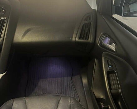 Сірий Форд Фокус, об'ємом двигуна 2 л та пробігом 141 тис. км за 9000 $, фото 24 на Automoto.ua