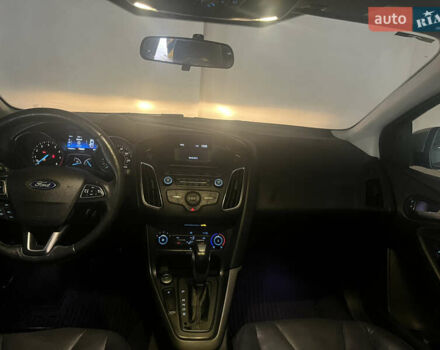 Сірий Форд Фокус, об'ємом двигуна 2 л та пробігом 141 тис. км за 9000 $, фото 21 на Automoto.ua