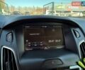 Сірий Форд Фокус, об'ємом двигуна 2 л та пробігом 156 тис. км за 9999 $, фото 16 на Automoto.ua