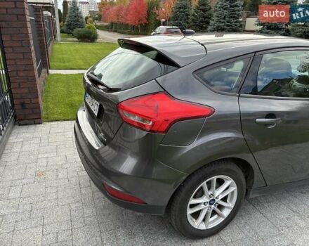 Серый Форд Фокус, объемом двигателя 2 л и пробегом 127 тыс. км за 9600 $, фото 4 на Automoto.ua