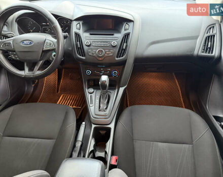 Серый Форд Фокус, объемом двигателя 2 л и пробегом 160 тыс. км за 8700 $, фото 23 на Automoto.ua