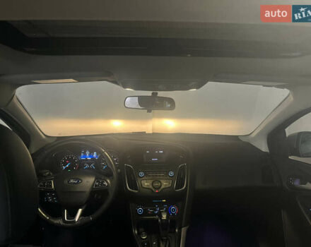 Сірий Форд Фокус, об'ємом двигуна 2 л та пробігом 141 тис. км за 9000 $, фото 23 на Automoto.ua