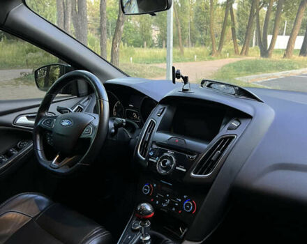 Серый Форд Фокус, объемом двигателя 2 л и пробегом 146 тыс. км за 12700 $, фото 11 на Automoto.ua