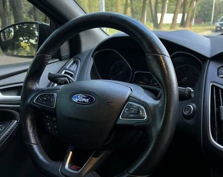 Серый Форд Фокус, объемом двигателя 2 л и пробегом 146 тыс. км за 12700 $, фото 4 на Automoto.ua