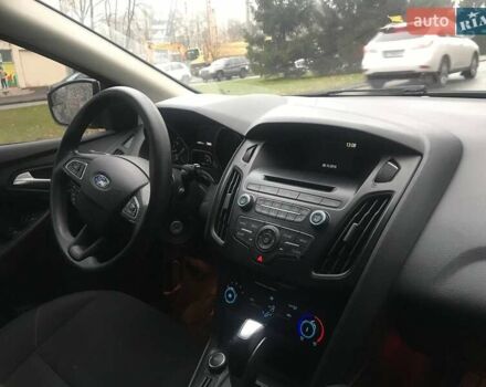 Серый Форд Фокус, объемом двигателя 2 л и пробегом 110 тыс. км за 7500 $, фото 1 на Automoto.ua