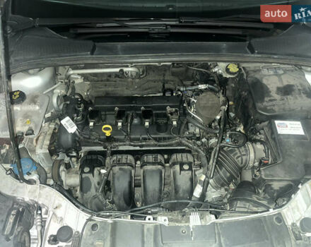 Сірий Форд Фокус, об'ємом двигуна 2 л та пробігом 141 тис. км за 9000 $, фото 52 на Automoto.ua