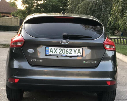Серый Форд Фокус, объемом двигателя 0 л и пробегом 137 тыс. км за 7350 $, фото 4 на Automoto.ua