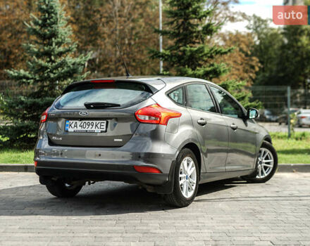 Серый Форд Фокус, объемом двигателя 1 л и пробегом 162 тыс. км за 9500 $, фото 3 на Automoto.ua