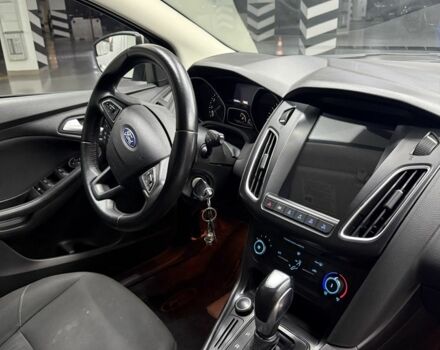 Серый Форд Фокус, объемом двигателя 2 л и пробегом 150 тыс. км за 7000 $, фото 5 на Automoto.ua