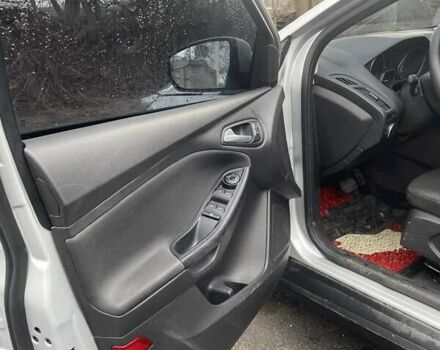 Серый Форд Фокус, объемом двигателя 2 л и пробегом 110 тыс. км за 7500 $, фото 7 на Automoto.ua