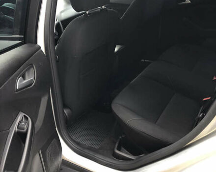 Серый Форд Фокус, объемом двигателя 1 л и пробегом 186 тыс. км за 5200 $, фото 8 на Automoto.ua