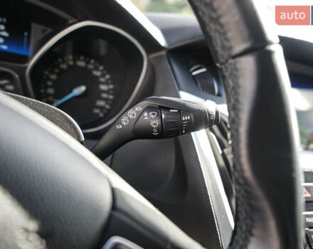 Серый Форд Фокус, объемом двигателя 1 л и пробегом 162 тыс. км за 9500 $, фото 13 на Automoto.ua