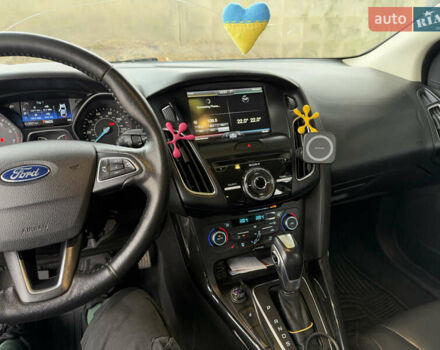 Серый Форд Фокус, объемом двигателя 2.01 л и пробегом 213 тыс. км за 8200 $, фото 6 на Automoto.ua
