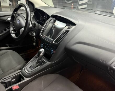 Серый Форд Фокус, объемом двигателя 2 л и пробегом 150 тыс. км за 7000 $, фото 6 на Automoto.ua