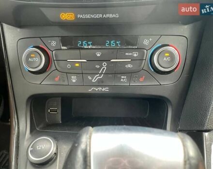 Сірий Форд Фокус, об'ємом двигуна 2 л та пробігом 150 тис. км за 8799 $, фото 14 на Automoto.ua