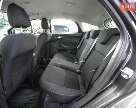 Серый Форд Фокус, объемом двигателя 1 л и пробегом 162 тыс. км за 9500 $, фото 9 на Automoto.ua