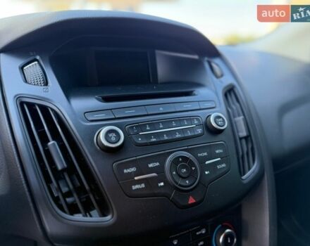 Сірий Форд Фокус, об'ємом двигуна 2 л та пробігом 160 тис. км за 7999 $, фото 42 на Automoto.ua