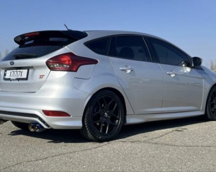 Серый Форд Фокус, объемом двигателя 2 л и пробегом 195 тыс. км за 8500 $, фото 6 на Automoto.ua