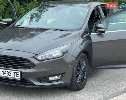 Сірий Форд Фокус, об'ємом двигуна 2 л та пробігом 150 тис. км за 8799 $, фото 3 на Automoto.ua