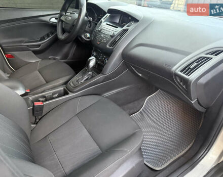 Серый Форд Фокус, объемом двигателя 2 л и пробегом 160 тыс. км за 8700 $, фото 20 на Automoto.ua