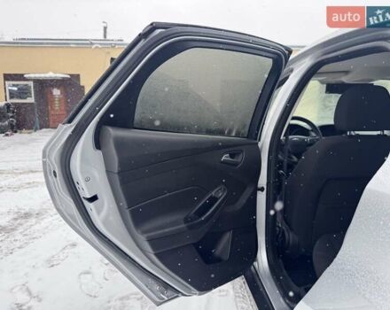 Сірий Форд Фокус, об'ємом двигуна 2 л та пробігом 95 тис. км за 8500 $, фото 18 на Automoto.ua