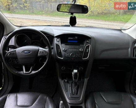 Серый Форд Фокус, объемом двигателя 2 л и пробегом 196 тыс. км за 8300 $, фото 7 на Automoto.ua