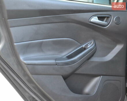 Форд Фокус 2016 в Луцке на Automoto.ua Серый Форд Фокус, объемом двигателя 0 л и пробегом 100 тыс. км за 6999 $, фото 16 на Automoto.ua