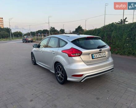 Сірий Форд Фокус, об'ємом двигуна 2 л та пробігом 122 тис. км за 8200 $, фото 6 на Automoto.ua