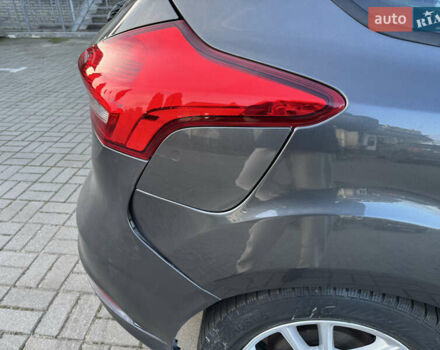 Сірий Форд Фокус, об'ємом двигуна 2.01 л та пробігом 179 тис. км за 7600 $, фото 23 на Automoto.ua