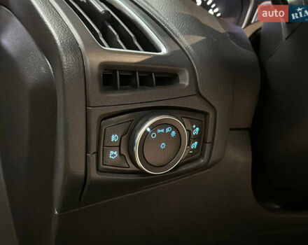 Серый Форд Фокус, объемом двигателя 2 л и пробегом 95 тыс. км за 10300 $, фото 12 на Automoto.ua