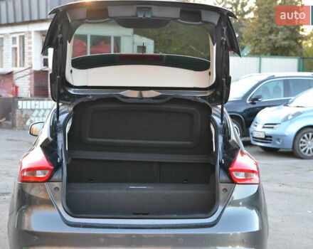 Форд Фокус 2016 в Луцке на Automoto.ua Серый Форд Фокус, объемом двигателя 0 л и пробегом 100 тыс. км за 6999 $, фото 17 на Automoto.ua