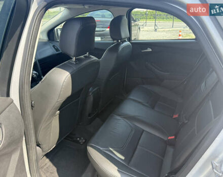 Форд Фокус 2016 в Хмельницком на Automoto.ua Серый Форд Фокус, объемом двигателя 2 л и пробегом 213 тыс. км за 9500 $, фото 6 на Automoto.ua