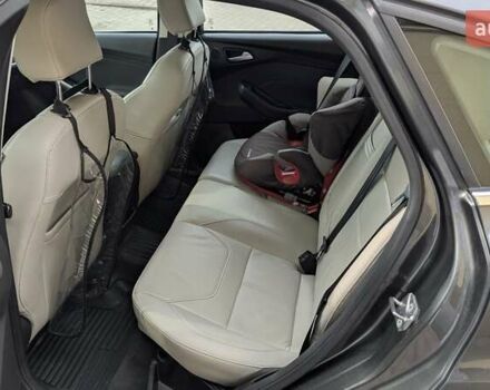 Сірий Форд Фокус, об'ємом двигуна 2 л та пробігом 106 тис. км за 10000 $, фото 12 на Automoto.ua