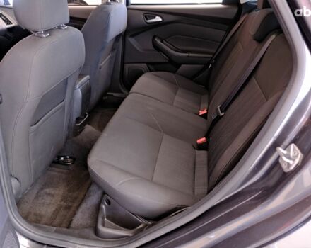 Серый Форд Фокус, объемом двигателя 2 л и пробегом 140 тыс. км за 8600 $, фото 7 на Automoto.ua