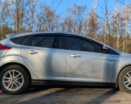 Сірий Форд Фокус, об'ємом двигуна 2 л та пробігом 167 тис. км за 7900 $, фото 4 на Automoto.ua