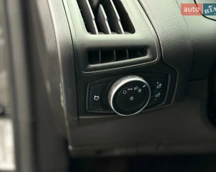 Серый Форд Фокус, объемом двигателя 2 л и пробегом 264 тыс. км за 8500 $, фото 31 на Automoto.ua