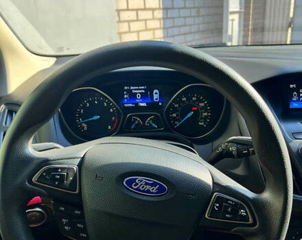 Форд Фокус 2016 в Запорожье на Automoto.ua Серый Форд Фокус, объемом двигателя 2 л и пробегом 165 тыс. км за 8300 $, фото 3 на Automoto.ua