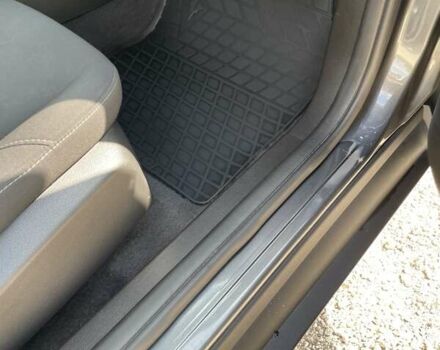 Сірий Форд Фокус, об'ємом двигуна 1 л та пробігом 95 тис. км за 9600 $, фото 20 на Automoto.ua