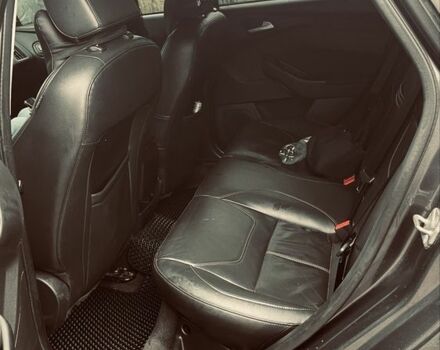 Серый Форд Фокус, объемом двигателя 2 л и пробегом 260 тыс. км за 7500 $, фото 12 на Automoto.ua