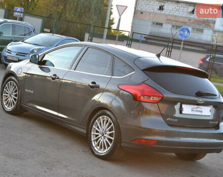 Форд Фокус 2016 в Луцке на Automoto.ua Серый Форд Фокус, объемом двигателя 0 л и пробегом 100 тыс. км за 6999 $, фото 9 на Automoto.ua