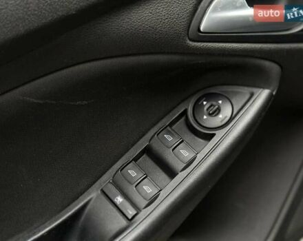 Серый Форд Фокус, объемом двигателя 2 л и пробегом 264 тыс. км за 8500 $, фото 17 на Automoto.ua