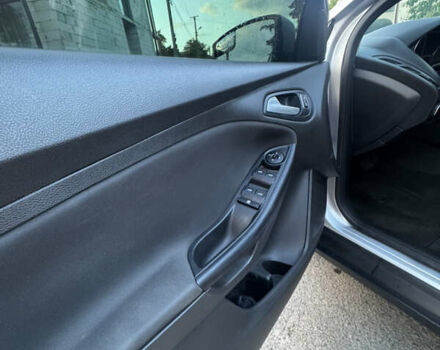 Сірий Форд Фокус, об'ємом двигуна 2 л та пробігом 196 тис. км за 8300 $, фото 16 на Automoto.ua