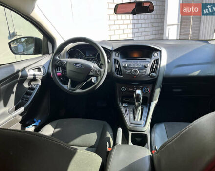 Форд Фокус 2016 в Запорожье на Automoto.ua Серый Форд Фокус, объемом двигателя 2 л и пробегом 165 тыс. км за 8300 $, фото 1 на Automoto.ua